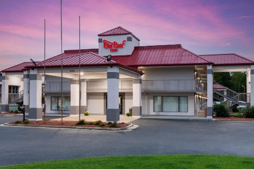 Red Roof Inn Fayetteville I-95 image 22