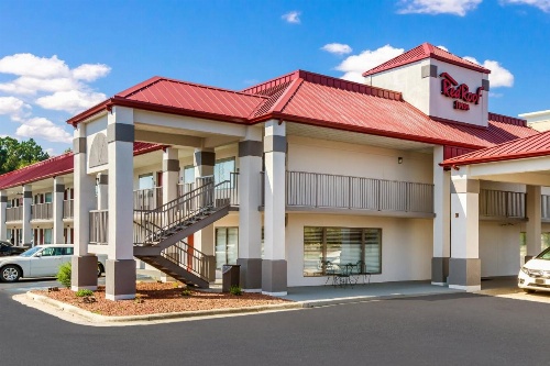 Red Roof Inn Fayetteville I-95 image 23